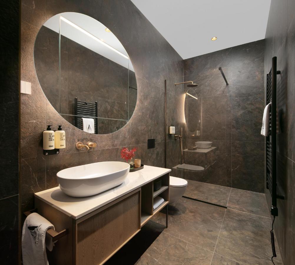 Almayer Art & Heritage Adults Only Hotel And Dependance Rooms ซาดาร์ ภายนอก รูปภาพ