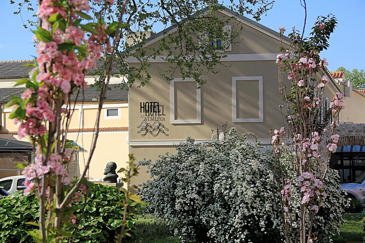 Almayer Art & Heritage Adults Only Hotel And Dependance Rooms ซาดาร์ ภายนอก รูปภาพ